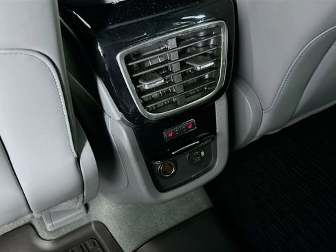 Used 2022 Lincoln Nautilus Reserve image 33