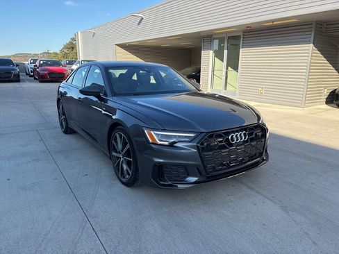Used 2025 Audi A6 Premium Plus w/ Premium Plus Package image 3