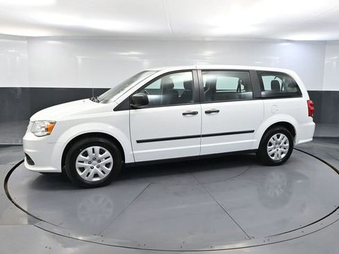 Used 2015 Dodge Grand Caravan American Value Package image 9