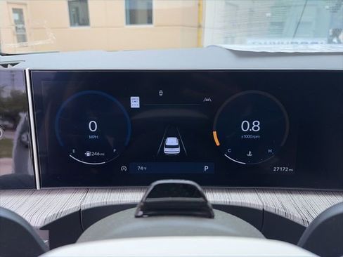 Used 2024 Hyundai Santa Fe Calligraphy FWD image 14