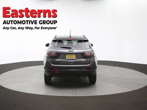 Used 2022 Jeep Compass Trailhawk w/ Trailhawk Convenience Group AWD/4WD image 38
