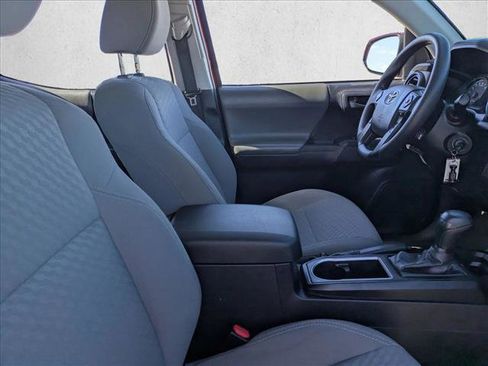 Used 2020 Toyota Tacoma SR w/ SR Convenience Package image 19
