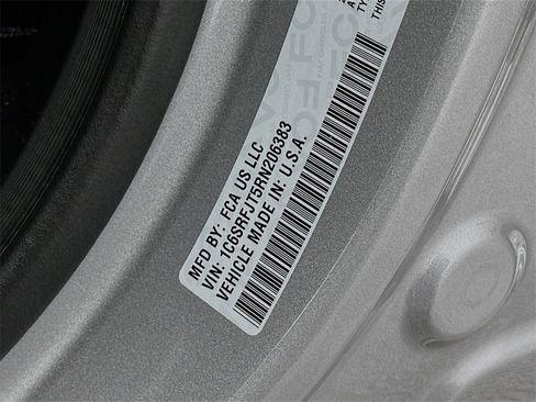 Used 2024 RAM 1500 Laramie image 30