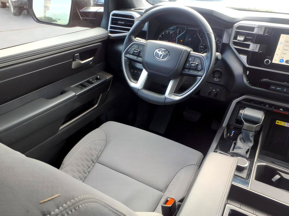 Used 2025 Toyota Tundra SR5 AWD/4WD image 17