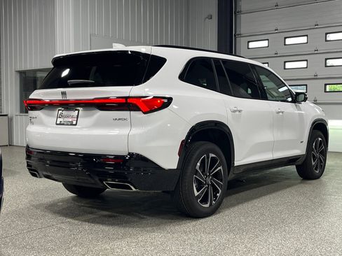 New 2026 Buick Enclave Sport Touring w/ LPO, Floor Liner Package image 4