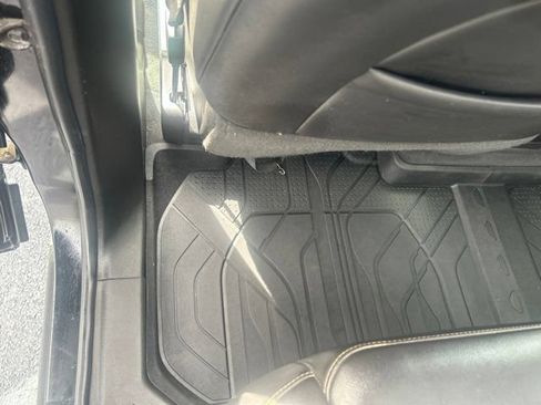 Used 2021 Chevrolet Traverse RS AWD/4WD image 41