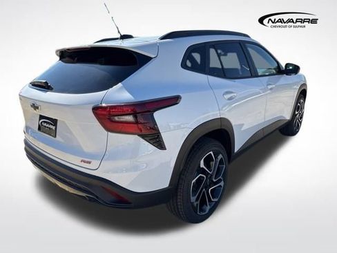 New 2026 Chevrolet Trax RS w/ Driver Confidence Package image 9