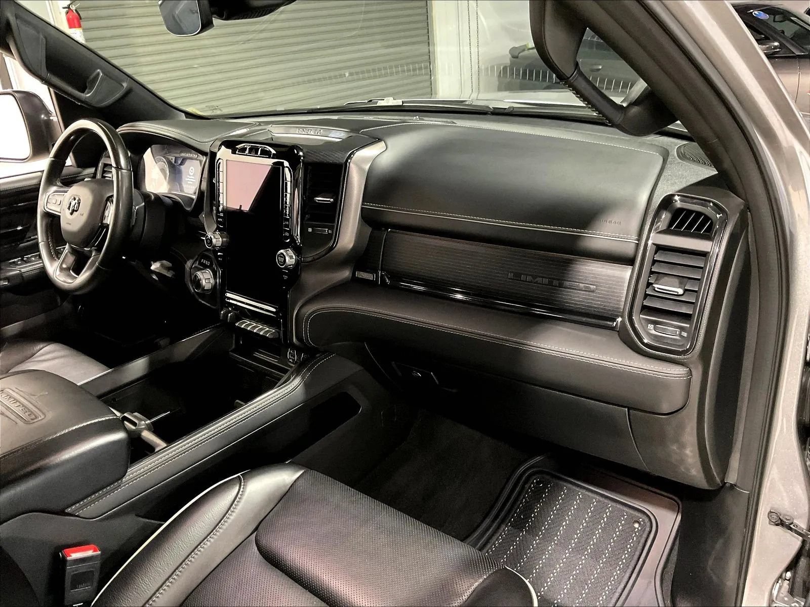 Used 2022 RAM 1500 Limited RWD image 13