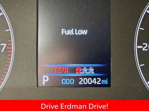 Certified 2025 Toyota Corolla LE FWD image 33