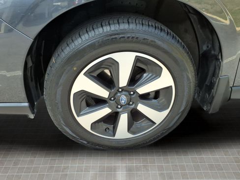 Used 2017 Subaru Forester 2.5i Premium w/ Rugged Package #1 image 5