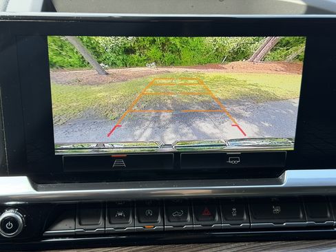 Used 2024 GMC Sierra 1500 Elevation AWD/4WD image 26