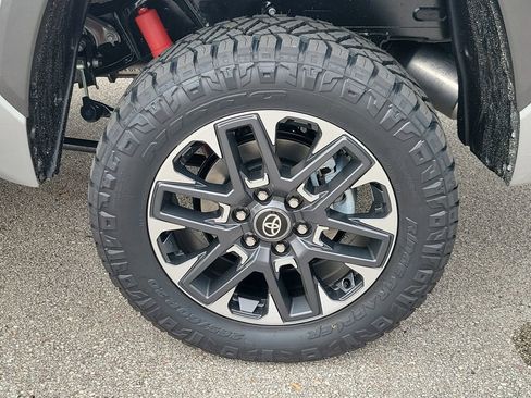 New 2026 Toyota Tundra Limited AWD/4WD image 5