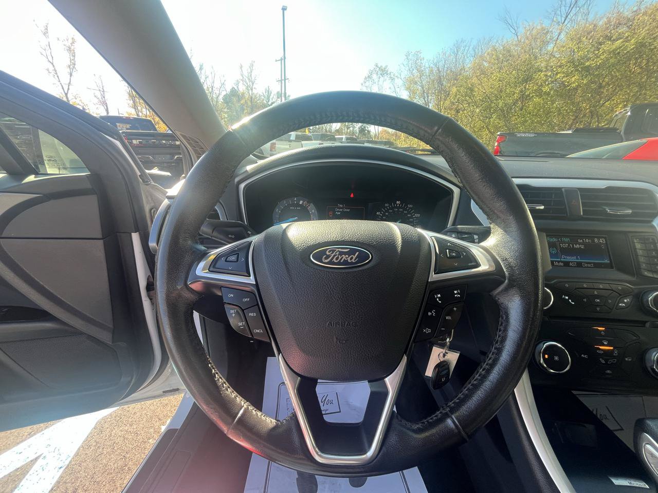Used 2014 Ford Fusion SE w/ Equipment Group 201A FWD image 12