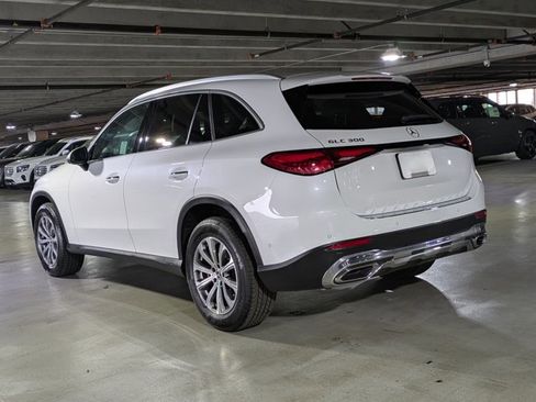 Certified 2025 Mercedes-Benz GLC 300 image 11