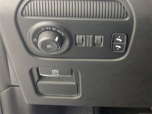 Used 2023 Jeep Wagoneer 2WD w/ Convenience Group I image 15