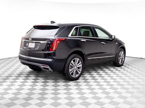 Certified 2025 Cadillac XT5 Premium Luxury w/ LPO, Floor Liner Package AWD/4WD image 5