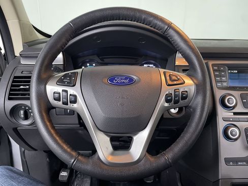 Used 2019 Ford Flex SE image 14