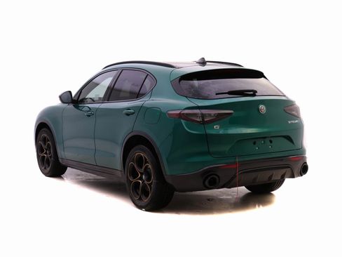 New 2025 Alfa Romeo Stelvio Sprint AWD/4WD image 5