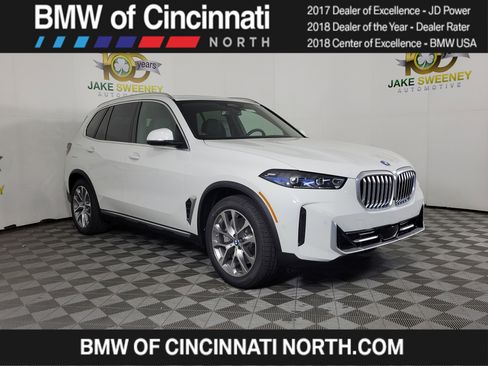 New 2026 BMW X5 xDrive50e image 1
