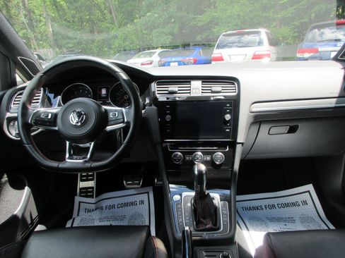 Used 2018 Volkswagen GTI Autobahn FWD image 16