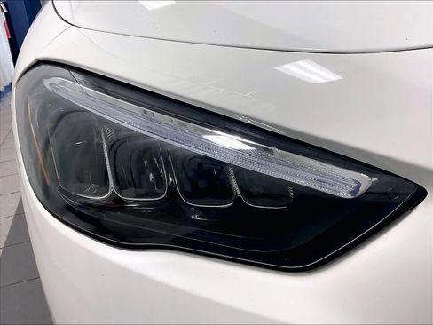 Used 2025 Mercedes-Benz GLA 250 4MATIC image 33