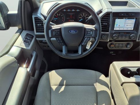 Used 2018 Ford F150 XLT w/ Equipment Group 302A Luxury AWD/4WD image 13