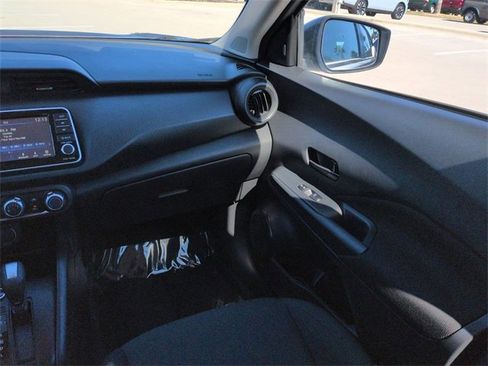 Used 2024 Nissan Kicks S image 17