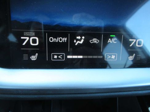 Used 2020 Subaru Outback Limited image 33