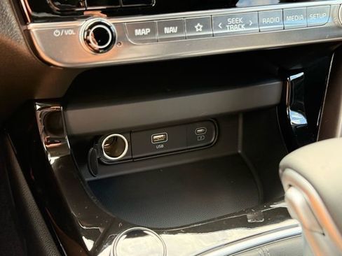 New 2026 Kia Seltos SX w/ SX Sunroof Package image 19