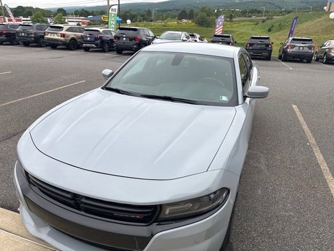 Used 2020 Dodge Charger SXT w/ Cold Weather Package AWD/4WD image 3