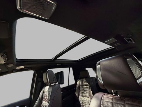 Used 2023 Cadillac Escalade Sport Platinum image 25