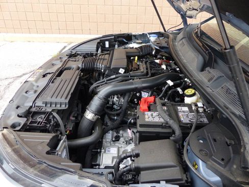 Used 2025 Lincoln Corsair Reserve w/ Equipment Group 202A FWD image 17