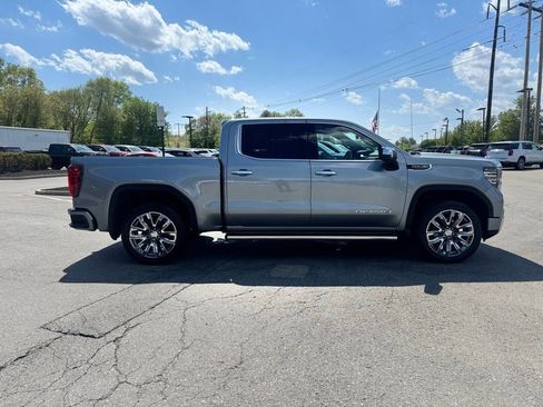 Certified 2025 GMC Sierra 1500 Denali w/ Denali Reserve Package AWD/4WD image 7