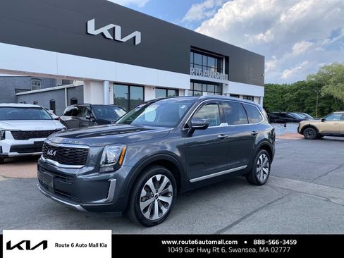 Used 2022 Kia Telluride S AWD/4WD image 1
