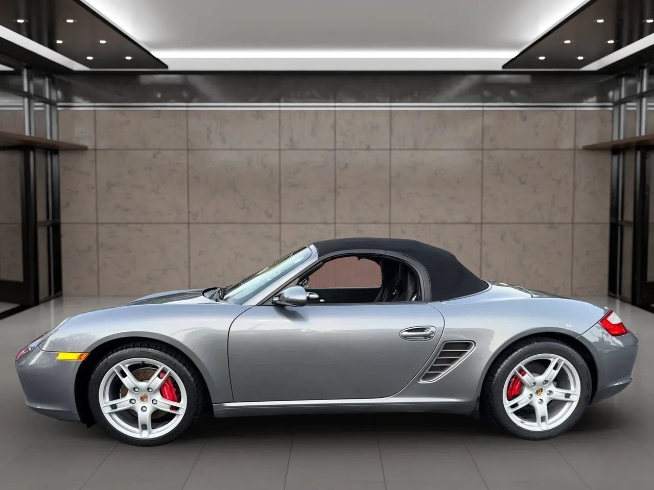 Used 2005 Porsche Boxster S RWD image 3