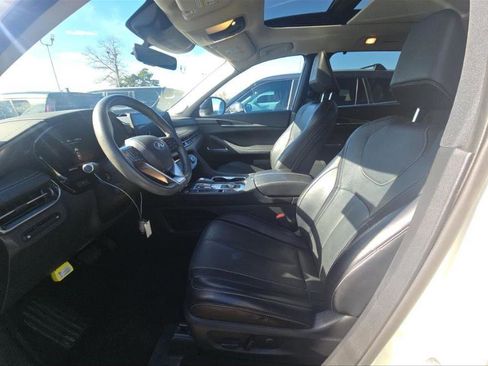 Used 2023 INFINITI QX60 Luxe w/ Performance Audio Package image 3