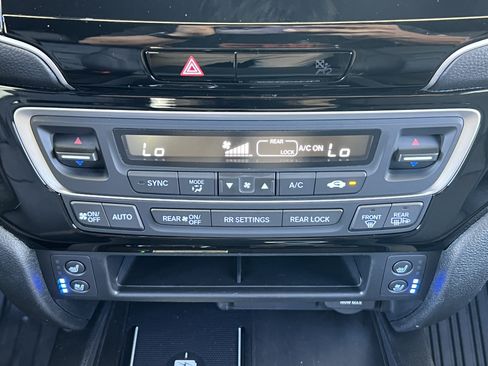 Used 2024 Honda Passport Black Edition image 30