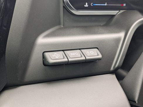 Used 2025 GMC Sierra 1500 Denali AWD/4WD image 29