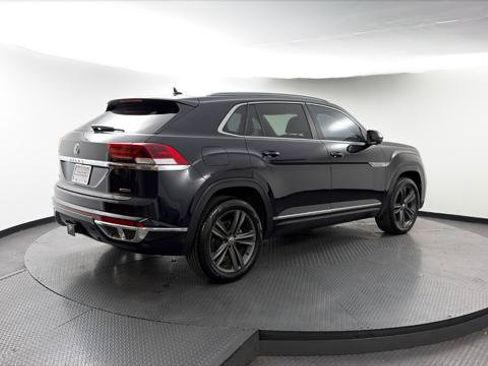 Used 2022 Volkswagen Atlas Cross Sport SEL R-Line AWD/4WD image 8