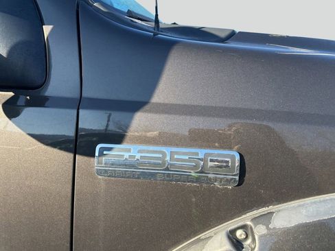 Used 2007 Ford F350 Lariat image 11