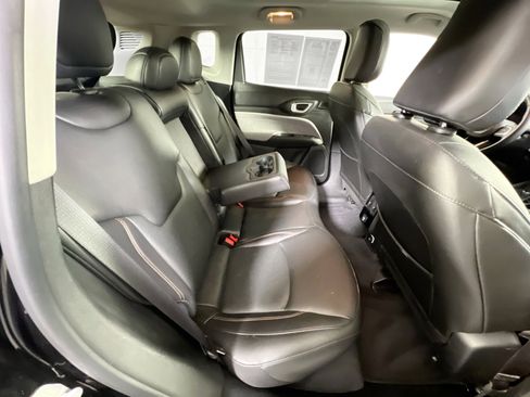 Used 2022 Jeep Compass Latitude w/ Sun and Sound Group image 25