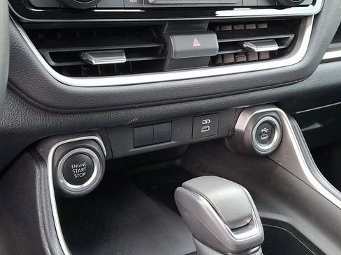 Certified 2024 Toyota Grand Highlander AWD image 17