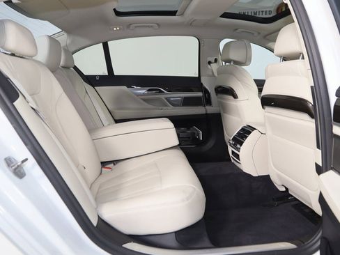 Used 2020 BMW 740i xDrive w/ Cold Weather Package image 14