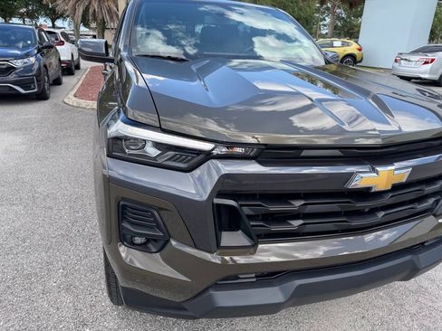 Used 2024 Chevrolet Colorado LT w/ LT Convenience Package III RWD image 13