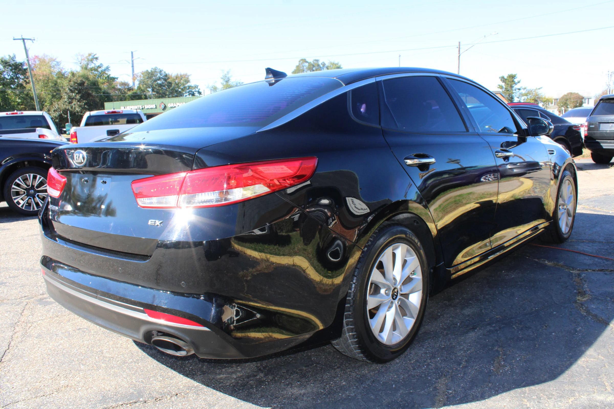 Used 2018 Kia Optima EX FWD image 5