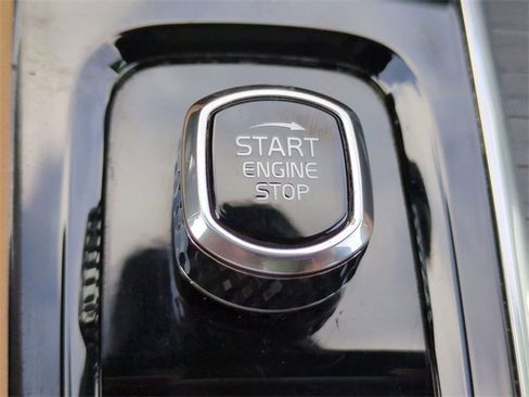 Certified 2023 Volvo XC90 T8 Ultimate w/ Protection Package Premier image 26