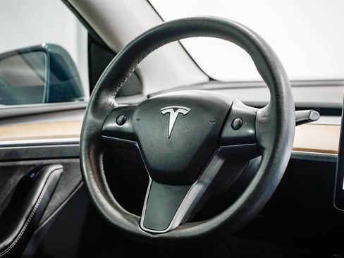 Used 2023 Tesla Model Y Long Range AWD/4WD image 15