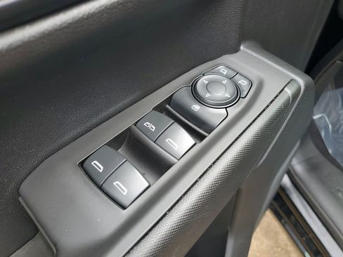 Used 2020 Chevrolet Silverado 1500 Custom w/ Custom Value Package RWD image 20