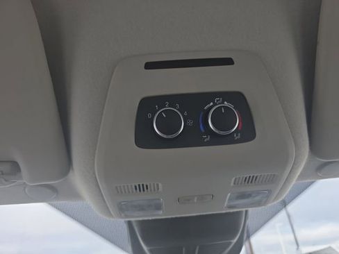 Used 2021 Ford Transit 350 XL image 9