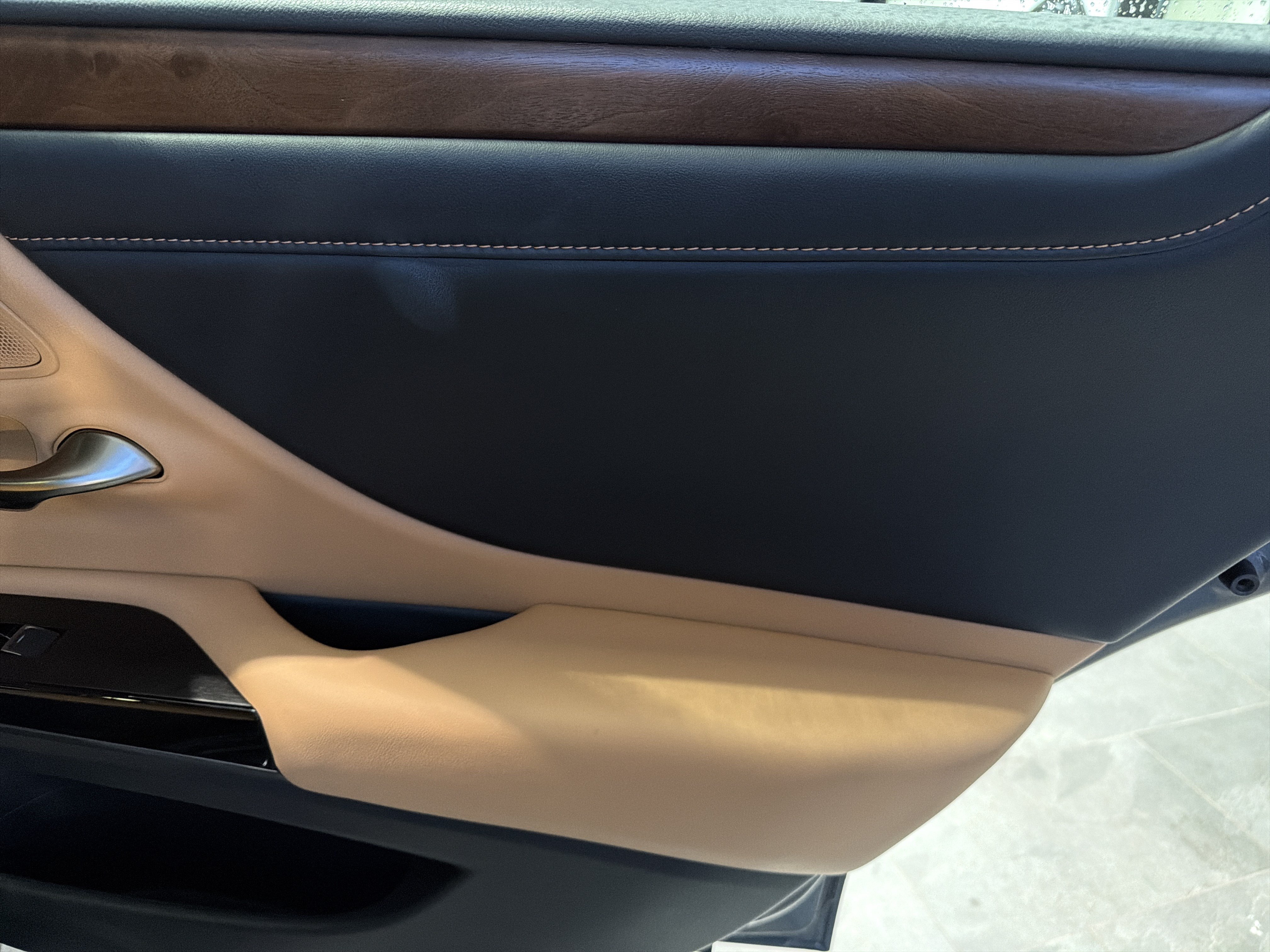 Used 2025 Lexus ES 350 w/ Premium Package FWD image 36